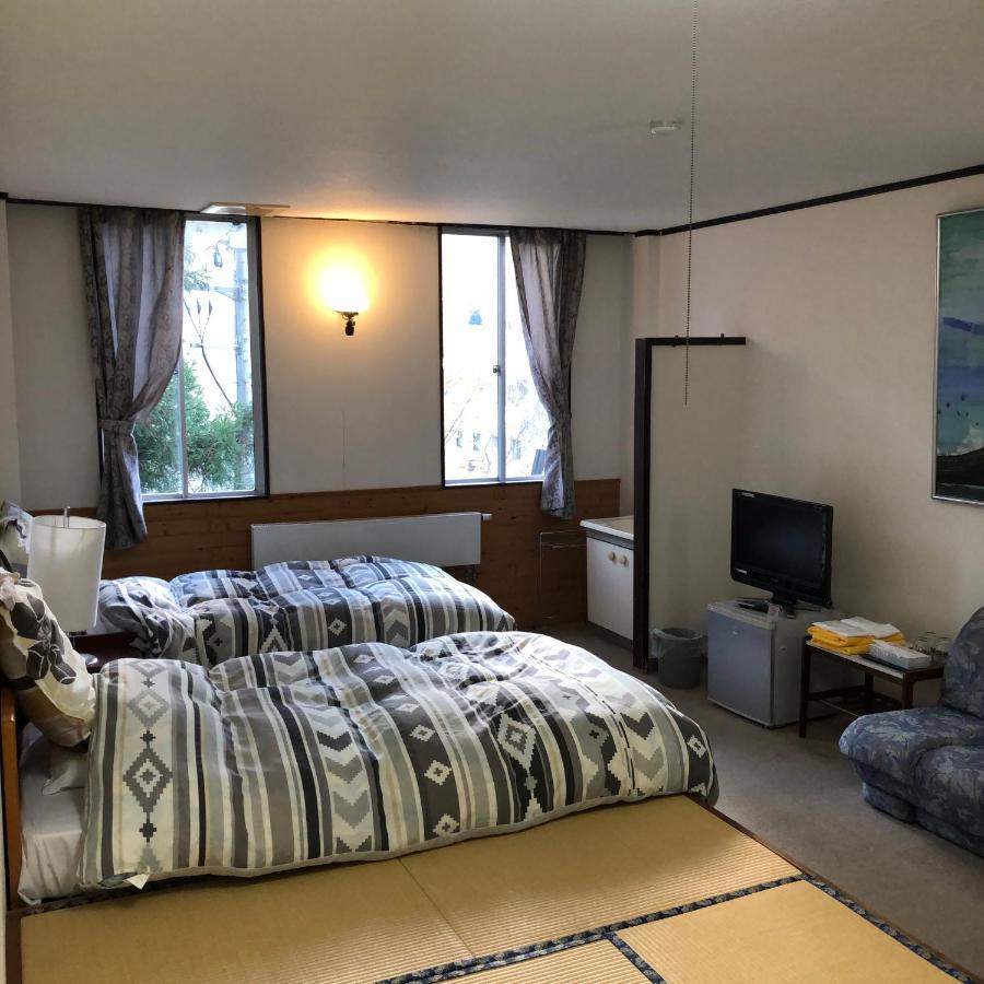 Petit Hotel Yukikkoso Yuzawa  Esterno foto